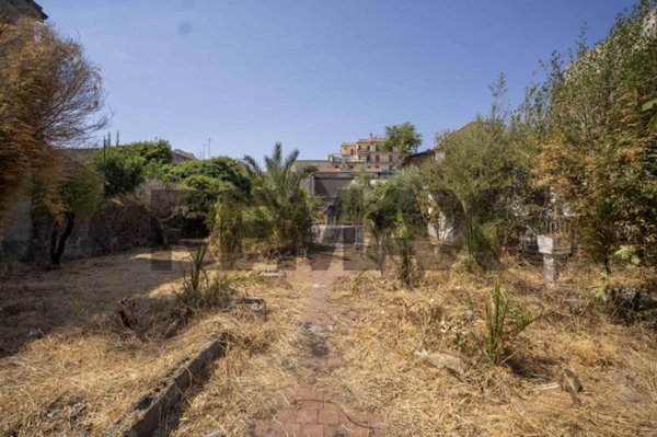 casa indipendente in vendita a Catania