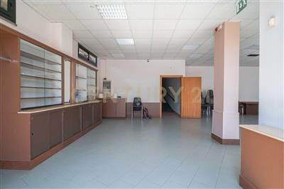 locale commerciale in vendita a Catania in zona Nesima