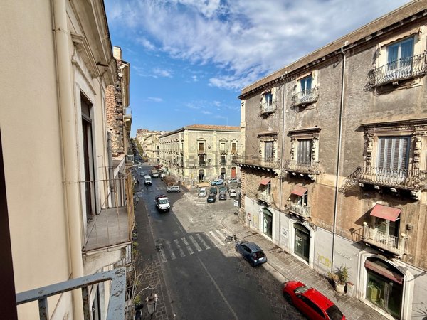 appartamento in vendita a Catania in zona Centro Storico