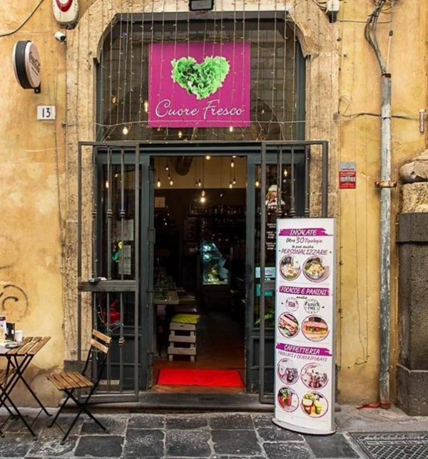 negozio in vendita a Catania in zona Centro Storico