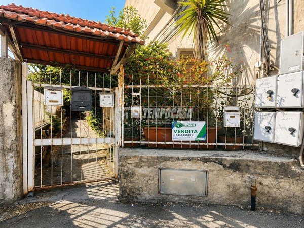 appartamento in vendita a Catania in zona Ognina