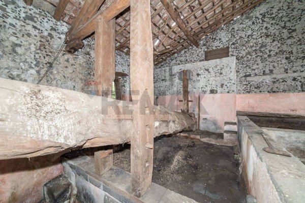 casa indipendente in vendita a Catania