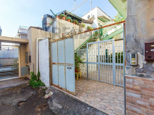 casa indipendente in vendita a Catania in zona Canalicchio
