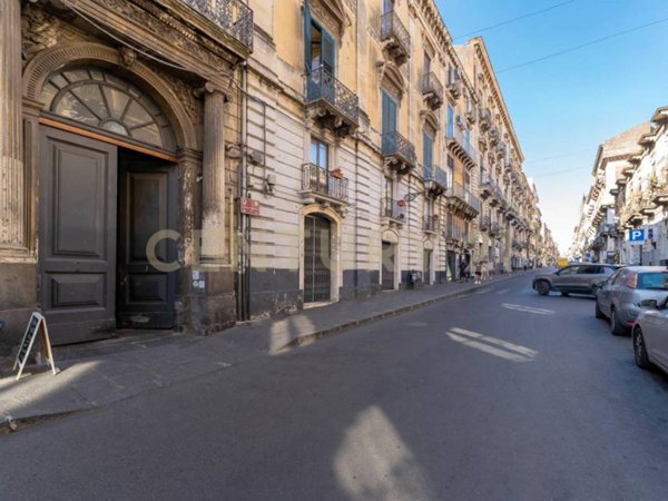 appartamento in vendita a Catania in zona Centro Storico