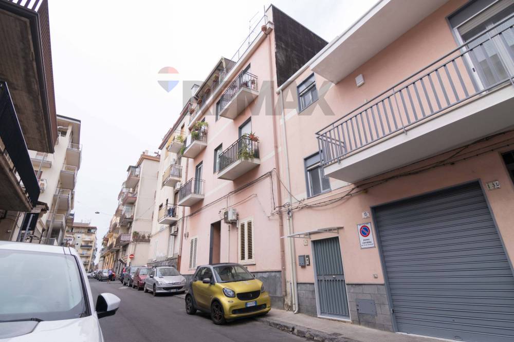 appartamento in vendita a Catania in zona Picanello
