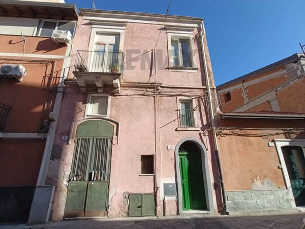 casa indipendente in vendita a Catania in zona Centro Storico