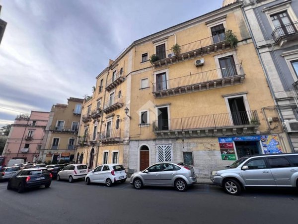 casa indipendente in vendita a Catania in zona Centro Storico