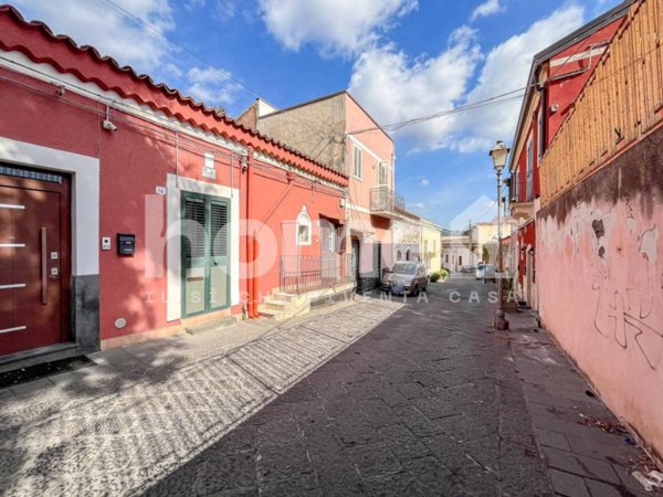 appartamento in vendita a Catania in zona Ognina