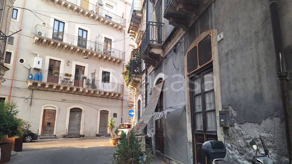 casa indipendente in vendita a Catania in zona Centro Storico