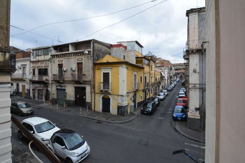 appartamento in vendita a Catania in zona Centro Storico