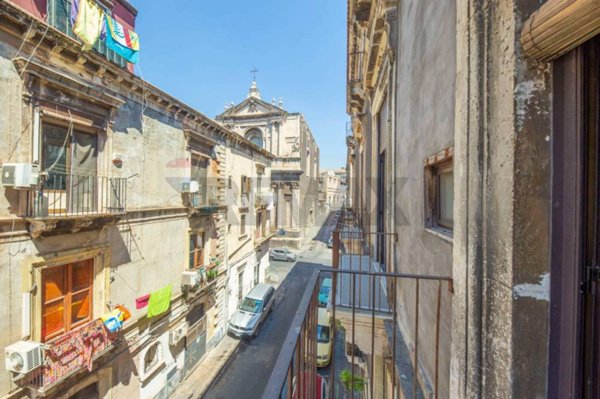 appartamento in vendita a Catania in zona Centro Storico