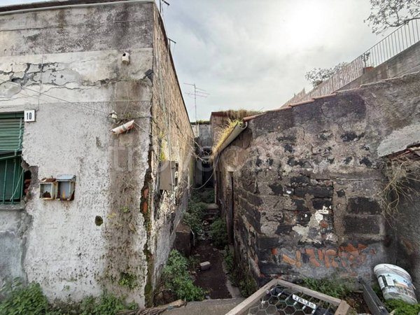 casa indipendente in vendita a Catania in zona Picanello