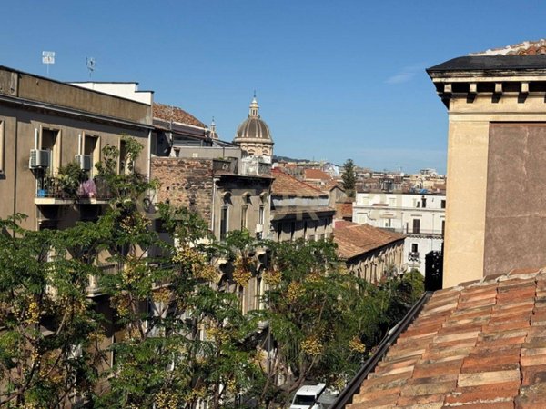 appartamento in vendita a Catania in zona Centro Storico