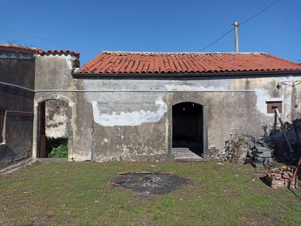 casa indipendente in vendita a Fiumefreddo di Sicilia in zona Civì