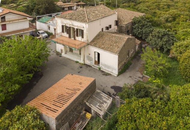 casa indipendente in vendita a Fiumefreddo di Sicilia