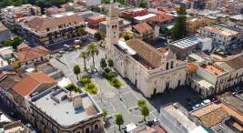 casa indipendente in vendita a Fiumefreddo di Sicilia
