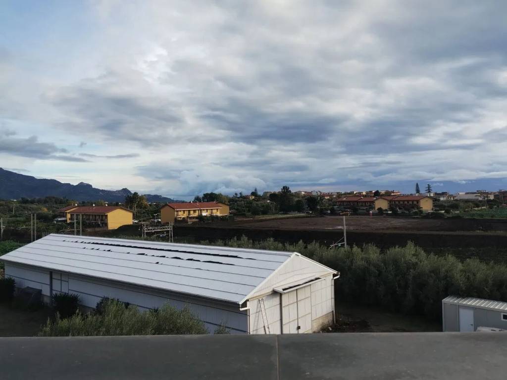 casa indipendente in vendita a Fiumefreddo di Sicilia