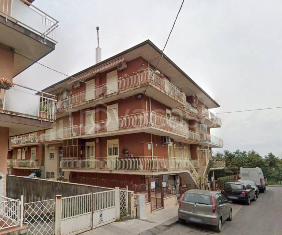 appartamento in vendita a Fiumefreddo di Sicilia