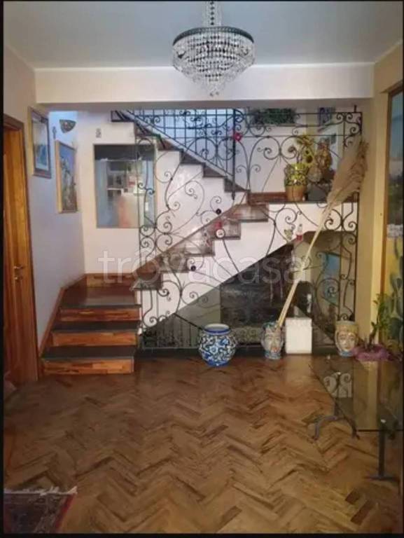 casa indipendente in vendita a Fiumefreddo di Sicilia