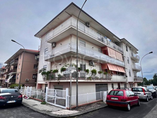 appartamento in vendita a Fiumefreddo di Sicilia