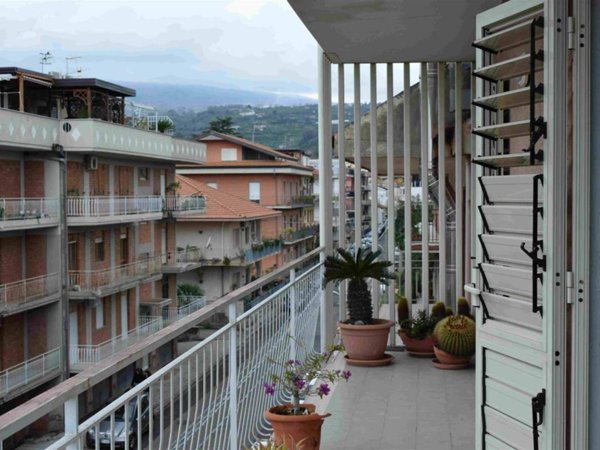 appartamento in vendita a Fiumefreddo di Sicilia