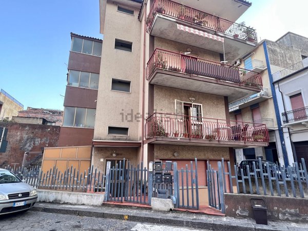 appartamento in vendita a Fiumefreddo di Sicilia
