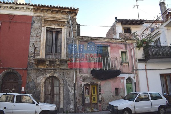 casa indipendente in vendita a Fiumefreddo di Sicilia