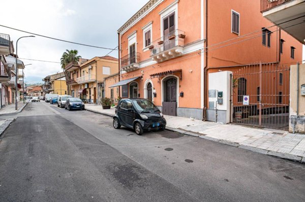 casa indipendente in vendita a Fiumefreddo di Sicilia