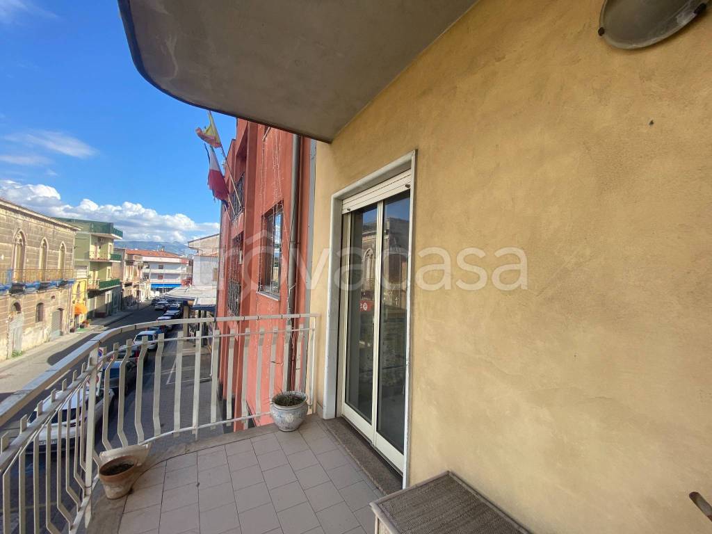 appartamento in vendita a Fiumefreddo di Sicilia