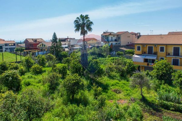 terreno edificabile in vendita a Fiumefreddo di Sicilia
