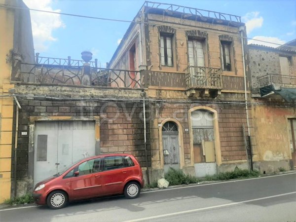 terreno edificabile in vendita a Fiumefreddo di Sicilia