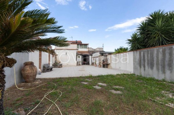 casa indipendente in vendita a Fiumefreddo di Sicilia