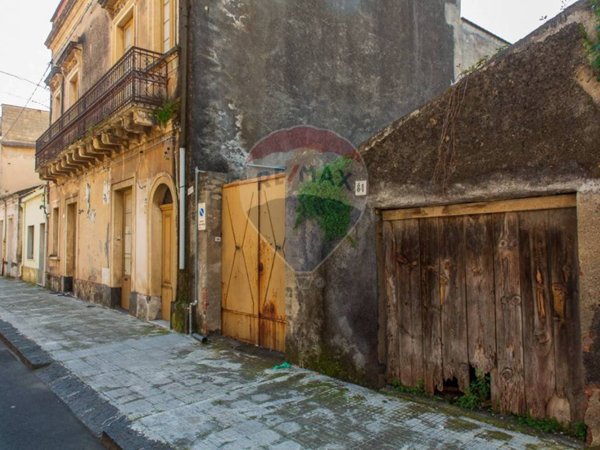 casa indipendente in vendita a Fiumefreddo di Sicilia