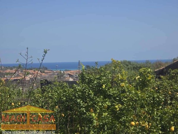 monolocale in vendita a Fiumefreddo di Sicilia in zona Feudogrande