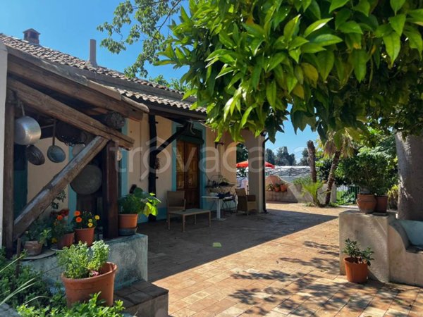 casa indipendente in vendita a Fiumefreddo di Sicilia