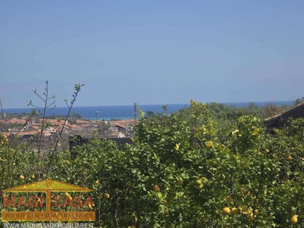 appartamento in vendita a Fiumefreddo di Sicilia