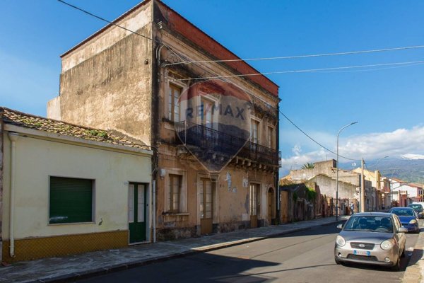 casa indipendente in vendita a Fiumefreddo di Sicilia