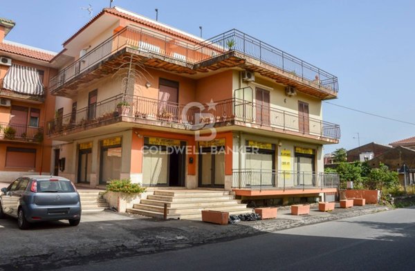 locale commerciale in vendita a Fiumefreddo di Sicilia
