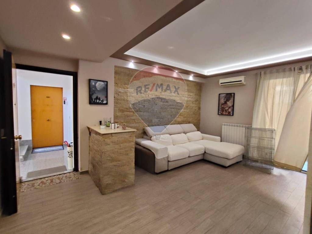 appartamento in vendita a Fiumefreddo di Sicilia