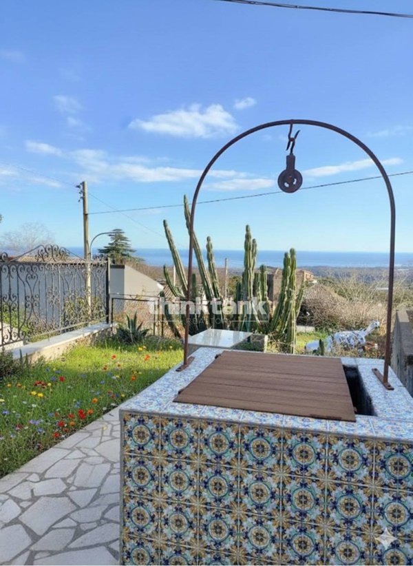 casa indipendente in vendita a Fiumefreddo di Sicilia