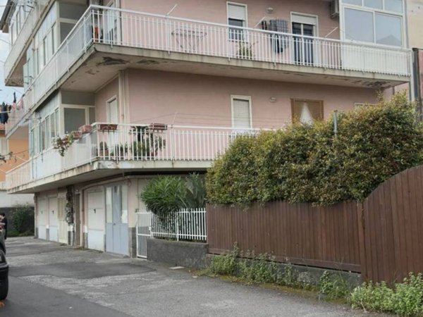 appartamento in vendita a Fiumefreddo di Sicilia