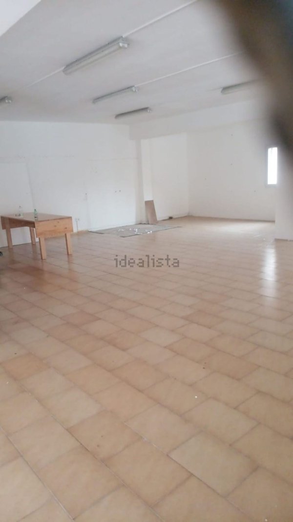 locale commerciale in vendita a Fiumefreddo di Sicilia