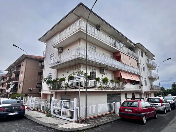 appartamento in vendita a Fiumefreddo di Sicilia