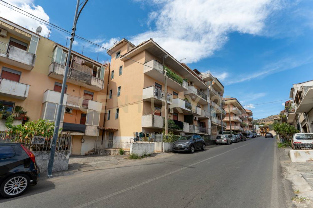 appartamento in vendita a Fiumefreddo di Sicilia
