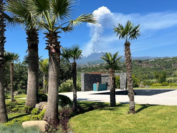 casa indipendente in vendita a Fiumefreddo di Sicilia