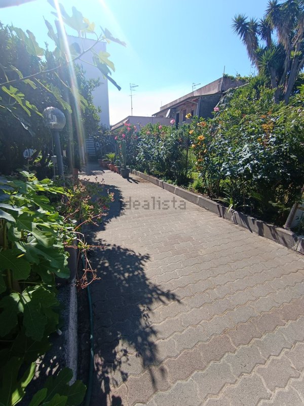 appartamento in vendita a Fiumefreddo di Sicilia