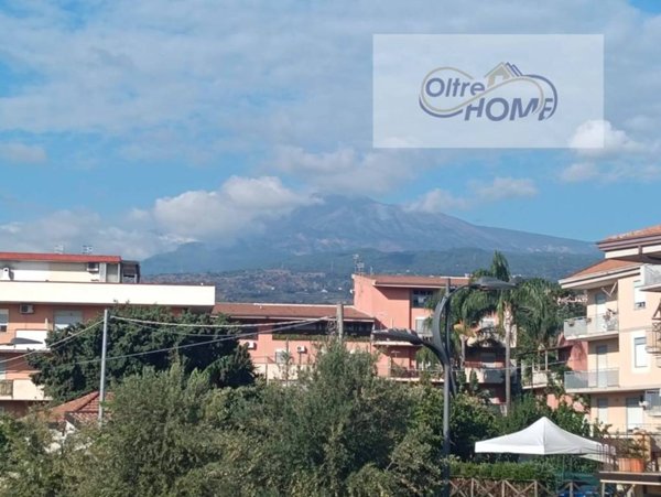 casa indipendente in vendita a Fiumefreddo di Sicilia