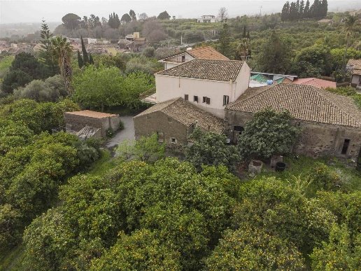 casa indipendente in vendita a Fiumefreddo di Sicilia