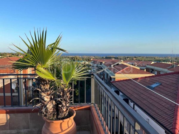 appartamento in vendita a Fiumefreddo di Sicilia