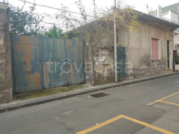 casa indipendente in vendita a Fiumefreddo di Sicilia